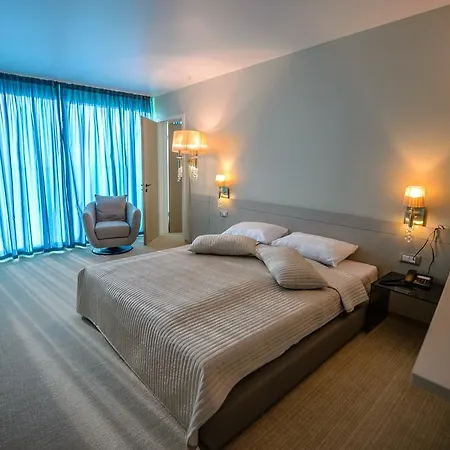 Hotel Turquoise 4*